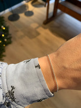 Lade das Bild in den Galerie-Viewer, Erbsarmband E