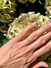 Lade das Bild in den Galerie-Viewer, Kügelchenring CONSTANZA
