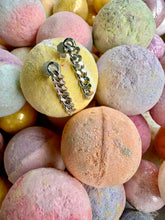 Lade das Bild in den Galerie-Viewer, Panzerkettenohrringe PAULA