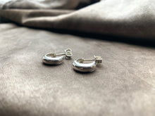 Lade das Bild in den Galerie-Viewer, Mini-Creolen ANICA