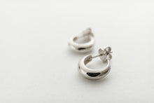 Lade das Bild in den Galerie-Viewer, Mini-Creolen ANICA