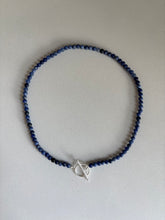 Lade das Bild in den Galerie-Viewer, Sodalith Kette
