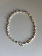 Lade das Bild in den Galerie-Viewer, Süßwasserzuchtperlen Kette Cross Shape
